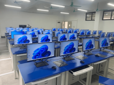 AOC一體機(jī)賦能賀州學(xué)院 構(gòu)建“人工智能未來工廠”的堅(jiān)實(shí)硬件基石